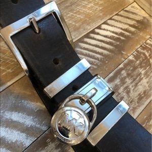 Michael Kors .... leather & metal belt